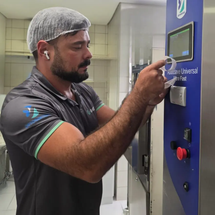 Eng. Erick Guimarães em atendimento técnico no Hospital Forma